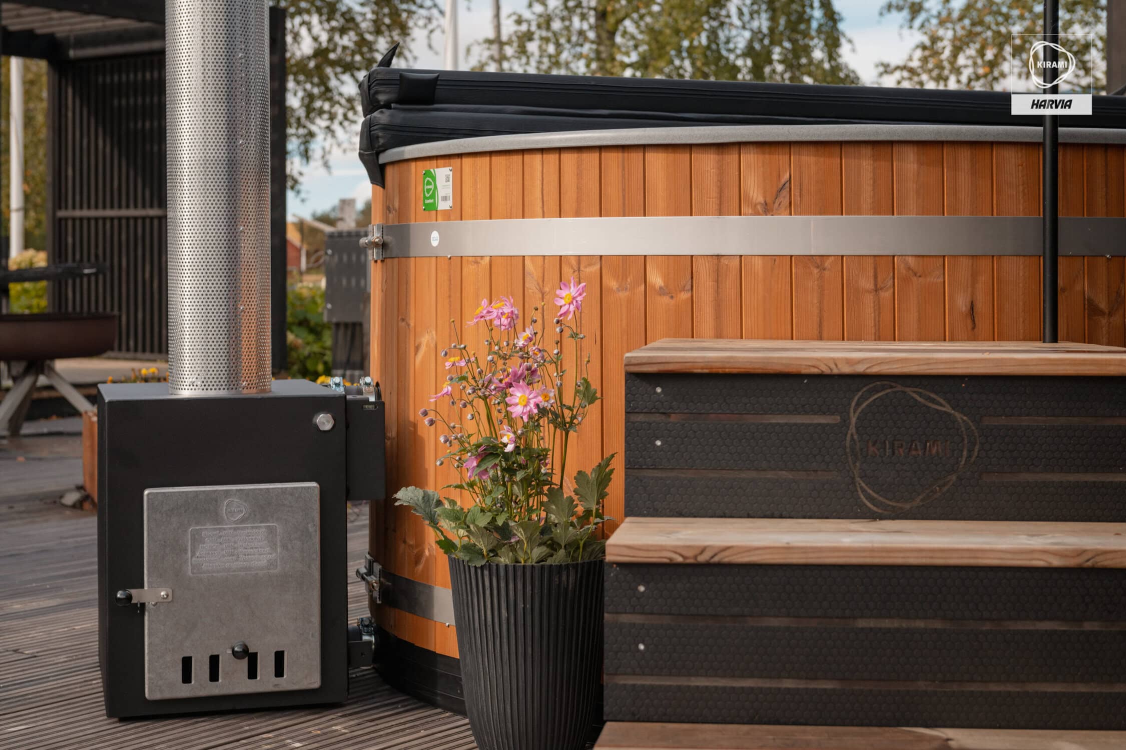 Galeriebild 2 - Kirami Treppe Family Thermowood - 6430036754693 Galeriebild 2 - Kirami Treppe Family Thermowood - 6430036754693