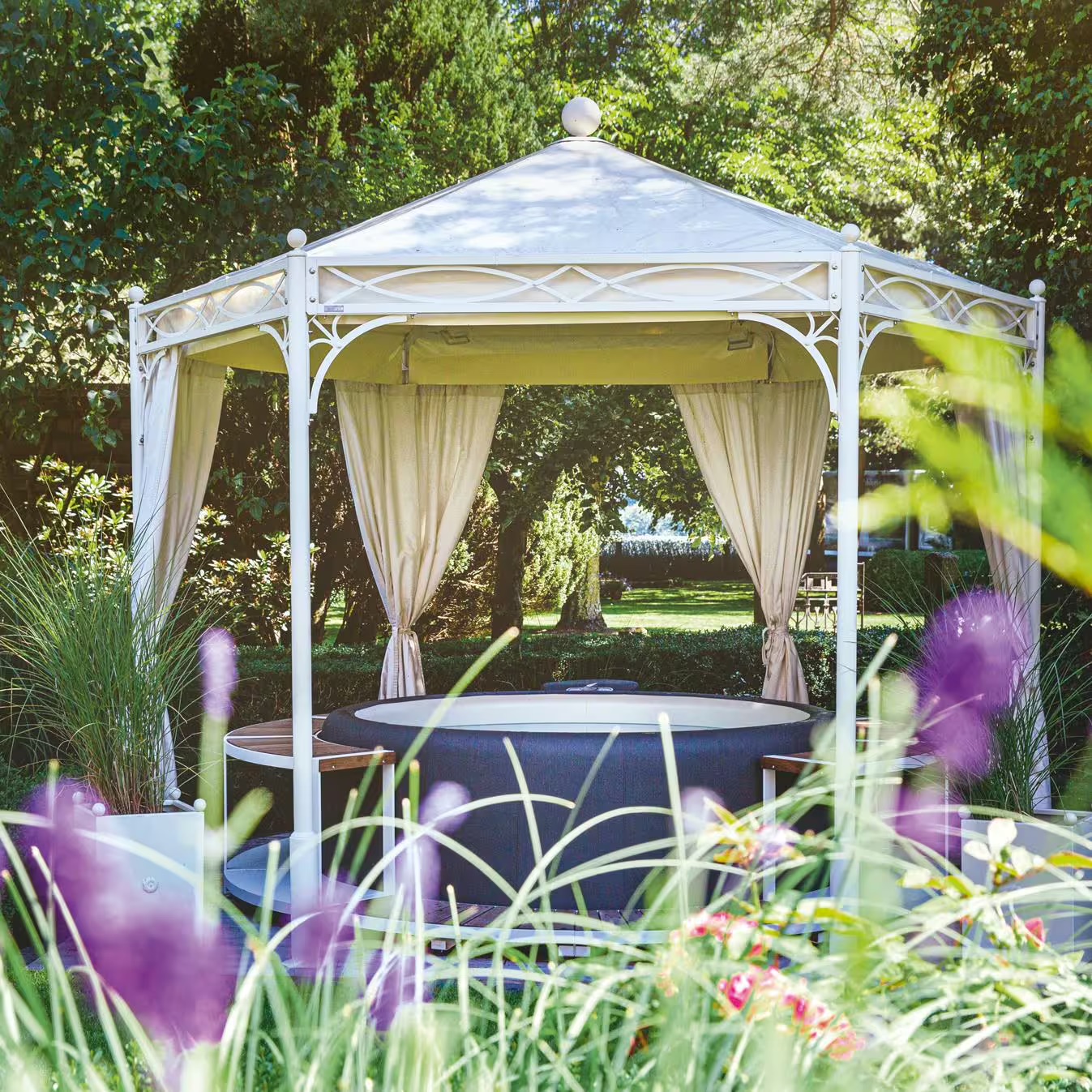 Galeriebild 2 - Softub Whirlpool LEGEND Galeriebild 2 - Softub Whirlpool LEGEND