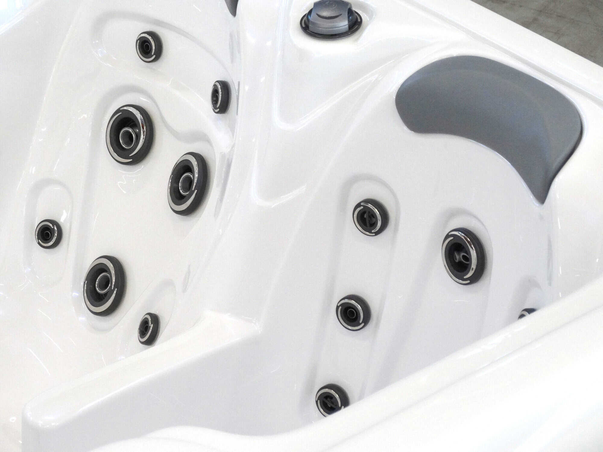 Galeriebild 4 - Hanscraft Whirlpool Plug Play HC Design PP 5 - Pearl White Galeriebild 4 - Hanscraft Whirlpool Plug Play HC Design PP 5 - Pearl White