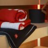 Galeriebild 4 - Harvia Handtuch 70 x 140 cm rot - 6417659033237