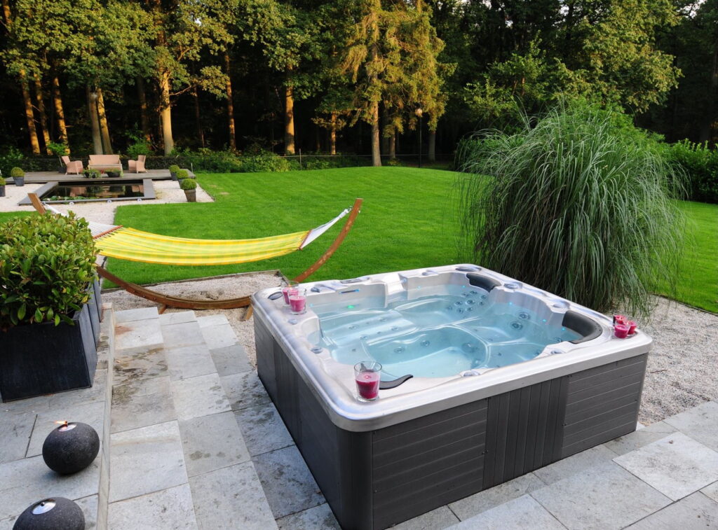 Galeriebild    Tuindeco Whirlpool Alps   